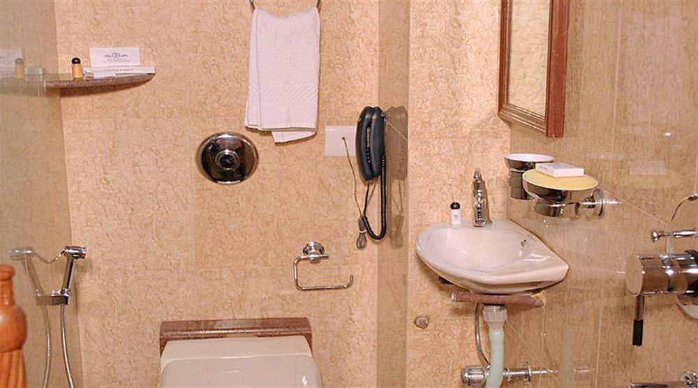 Fabhotel Panasia International Kalkutta Kültér fotó